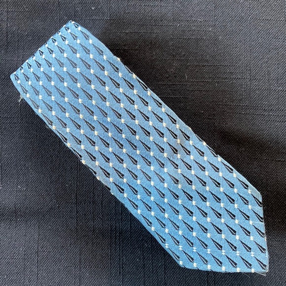 Vintage MCM Pilgrim Men’s Skinny Tie - blue, black and white - Picture 2 of 5